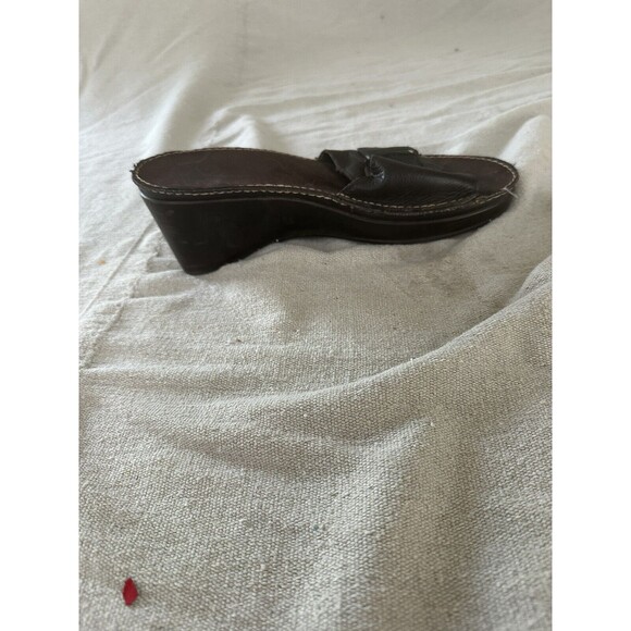 A2 Aerosoles Brown 2.75" Wedge Platform Sandal Size 7.5 Wide Leather Strap - Picture 7 of 9